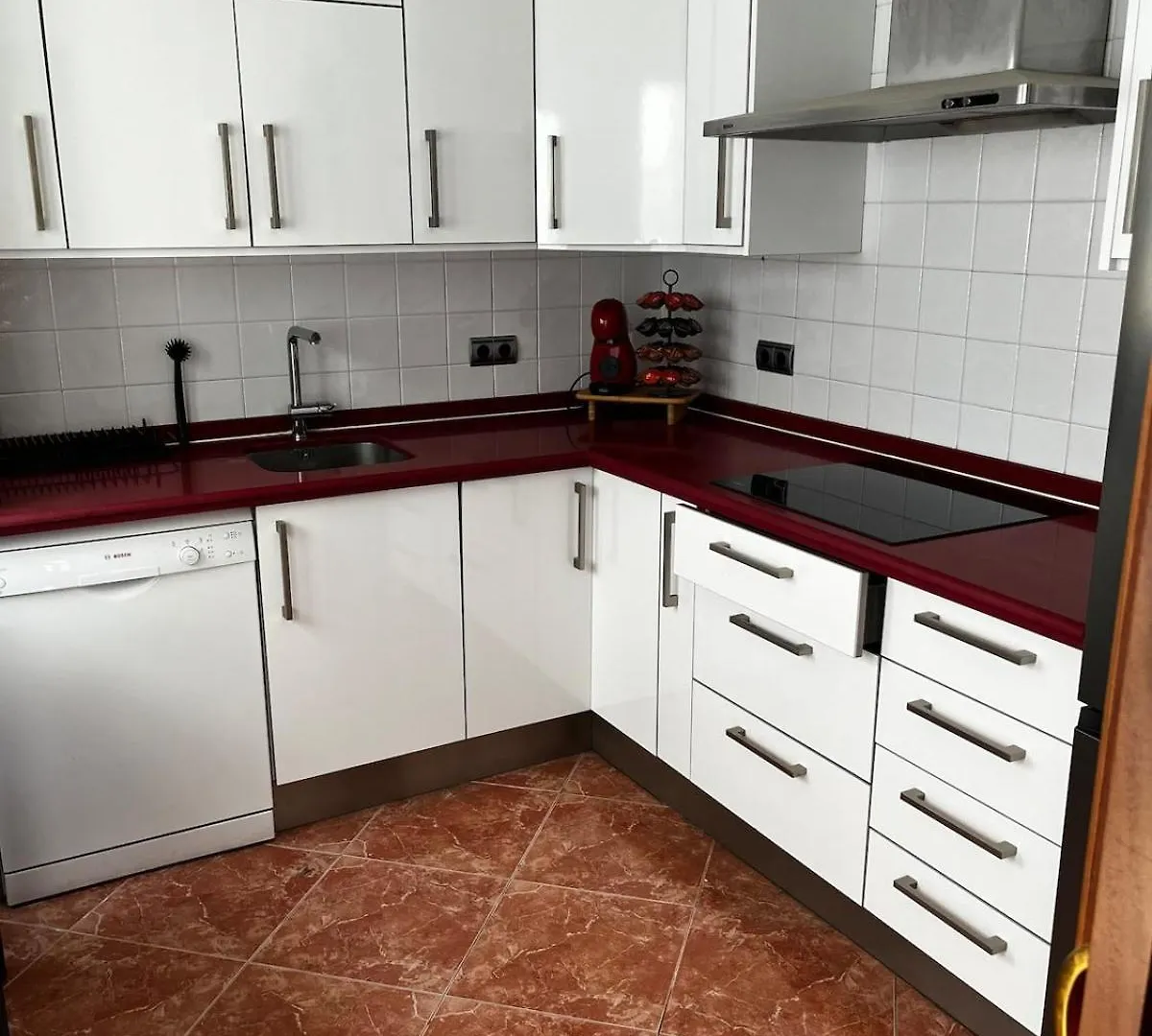 Gran Casa Cerca De La Playa Con 3 Dormitorios En Pedregalejo Málaga 0*,  Spanje
