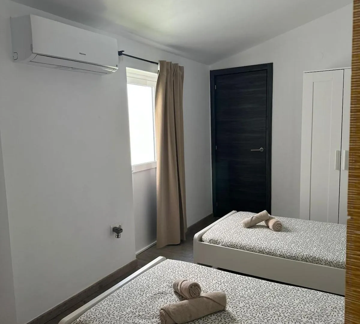 Vakantiehuis Gran Casa Cerca De La Playa Con 3 Dormitorios En Pedregalejo Málaga Spanje