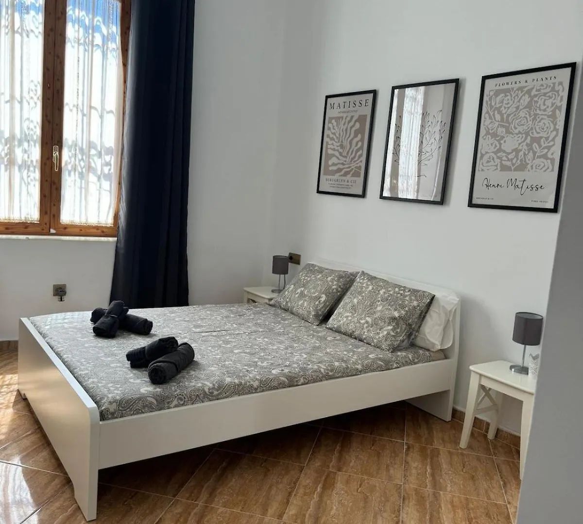 Gran Casa Cerca De La Playa Con 3 Dormitorios En Pedregalejo Malaga 0*,  Hiszpania